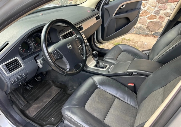 Volvo V70 cena 24900 przebieg: 222826, rok produkcji 2009 z Moryń małe 106
